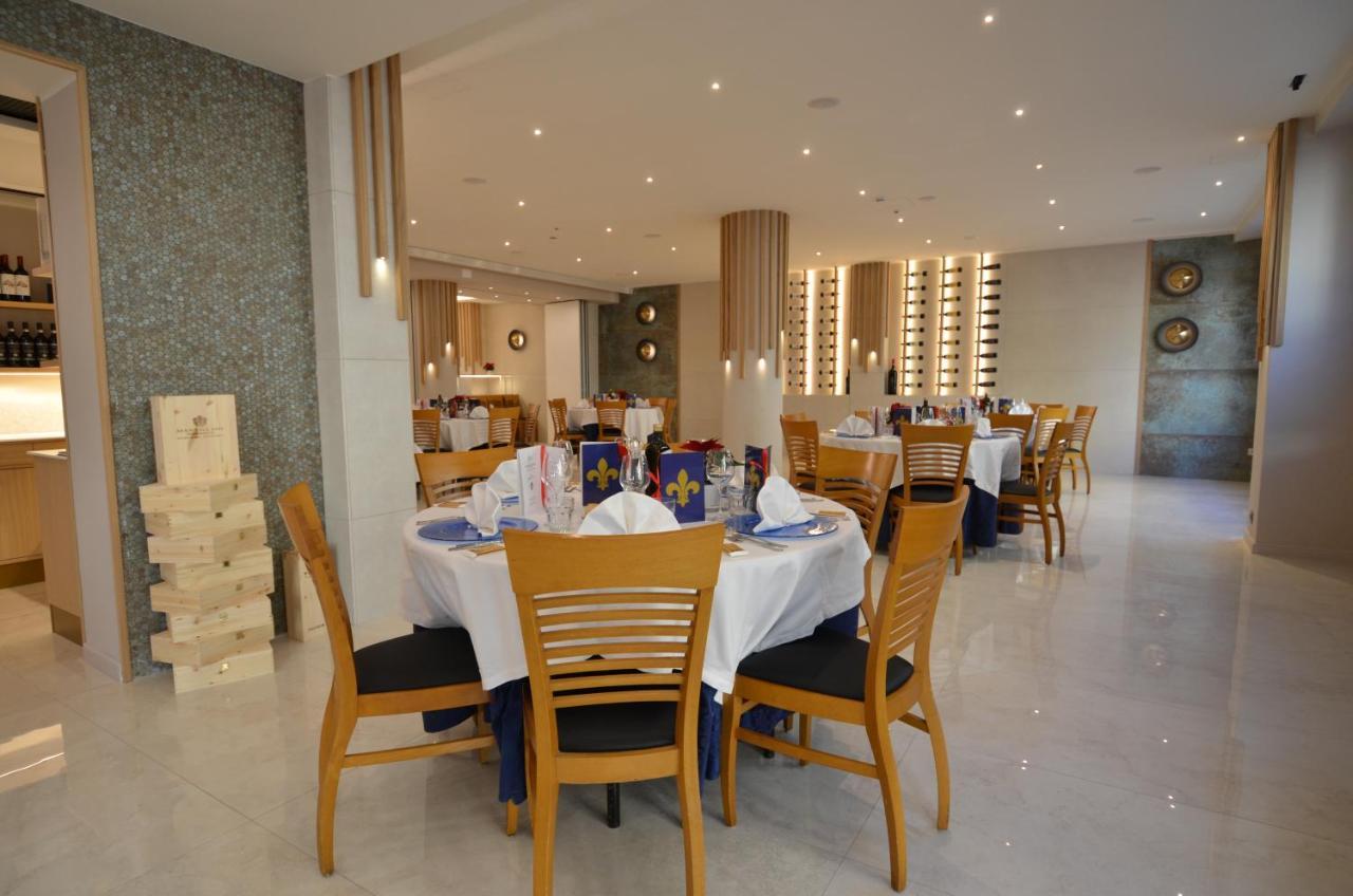 Hotel Ristorante Toscana Alassio Dış mekan fotoğraf