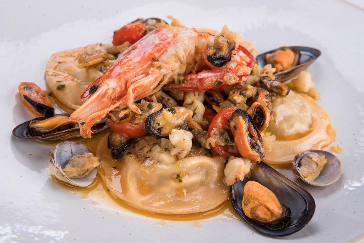 Hotel Ristorante Toscana Alassio Dış mekan fotoğraf