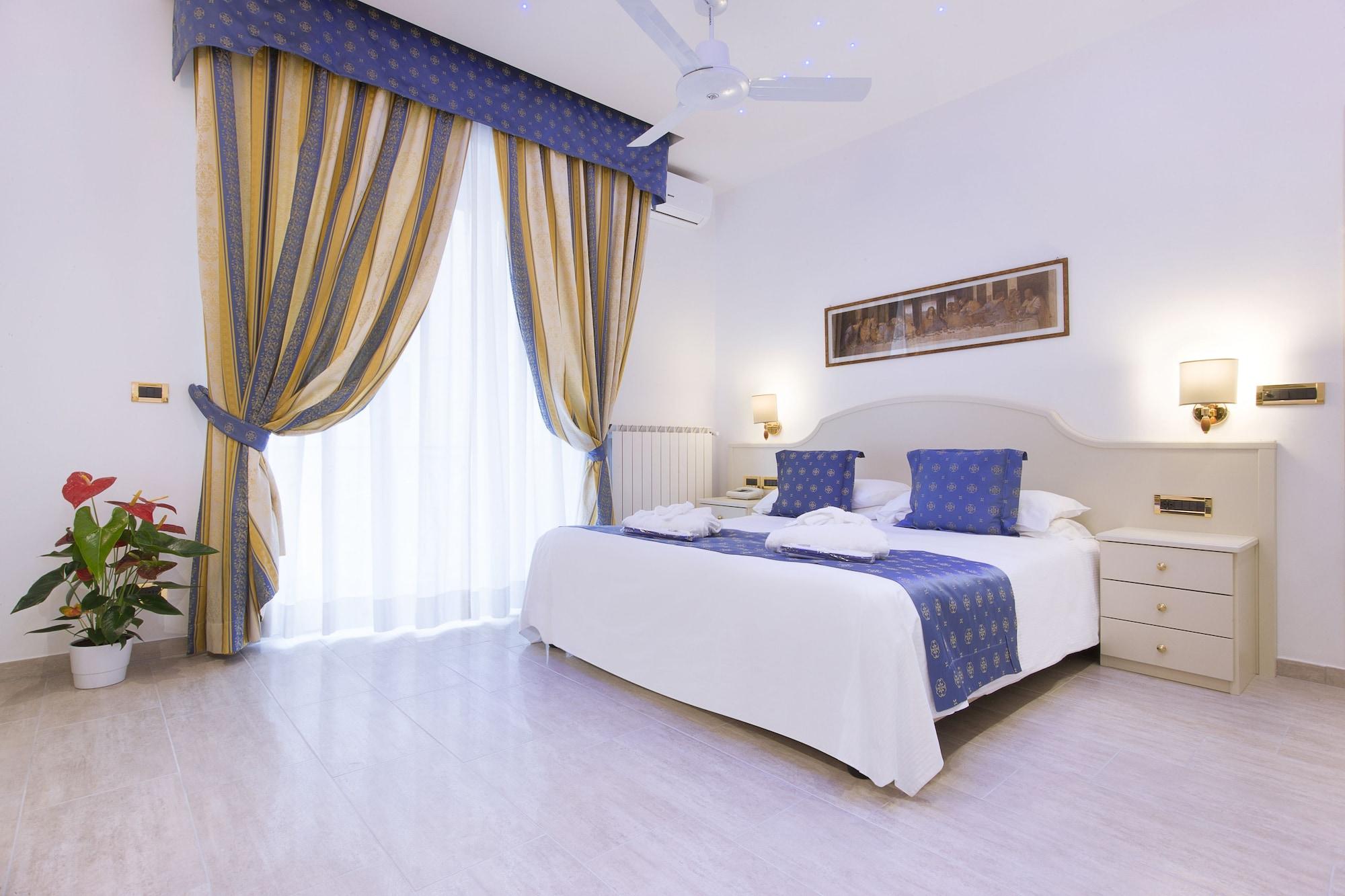 Hotel Ristorante Toscana Alassio Dış mekan fotoğraf