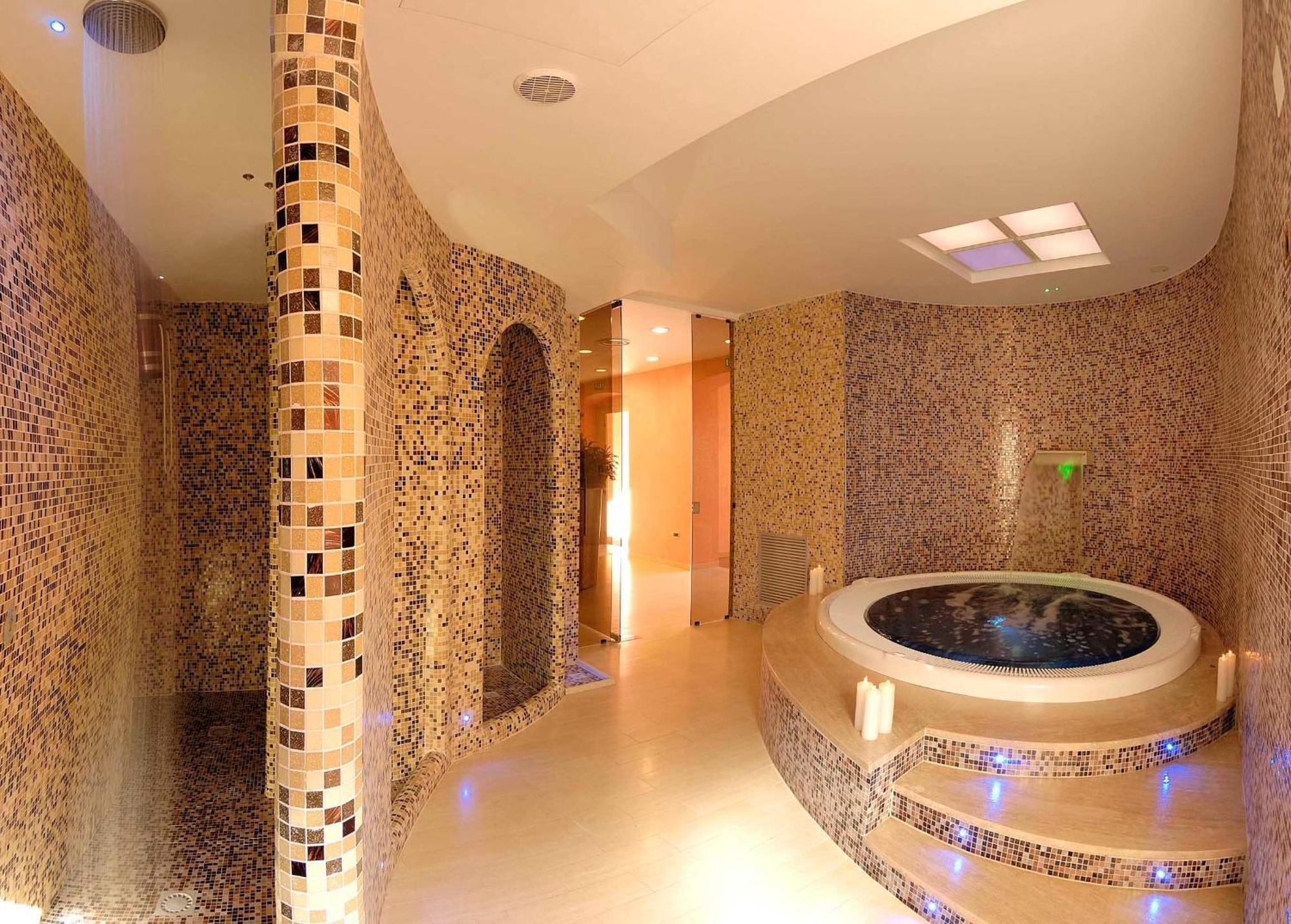 Hotel Ristorante Toscana Alassio Dış mekan fotoğraf