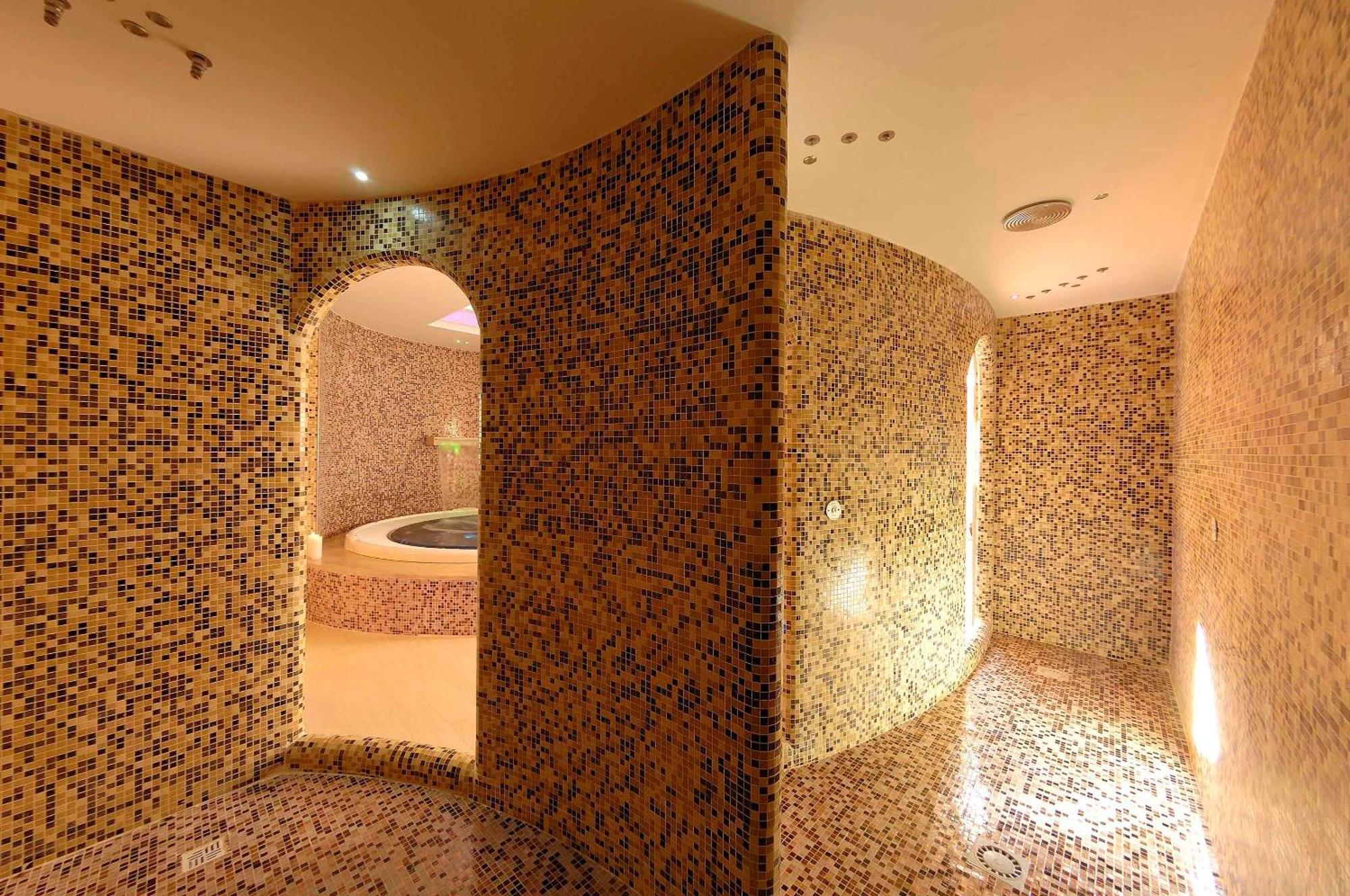 Hotel Ristorante Toscana Alassio Dış mekan fotoğraf